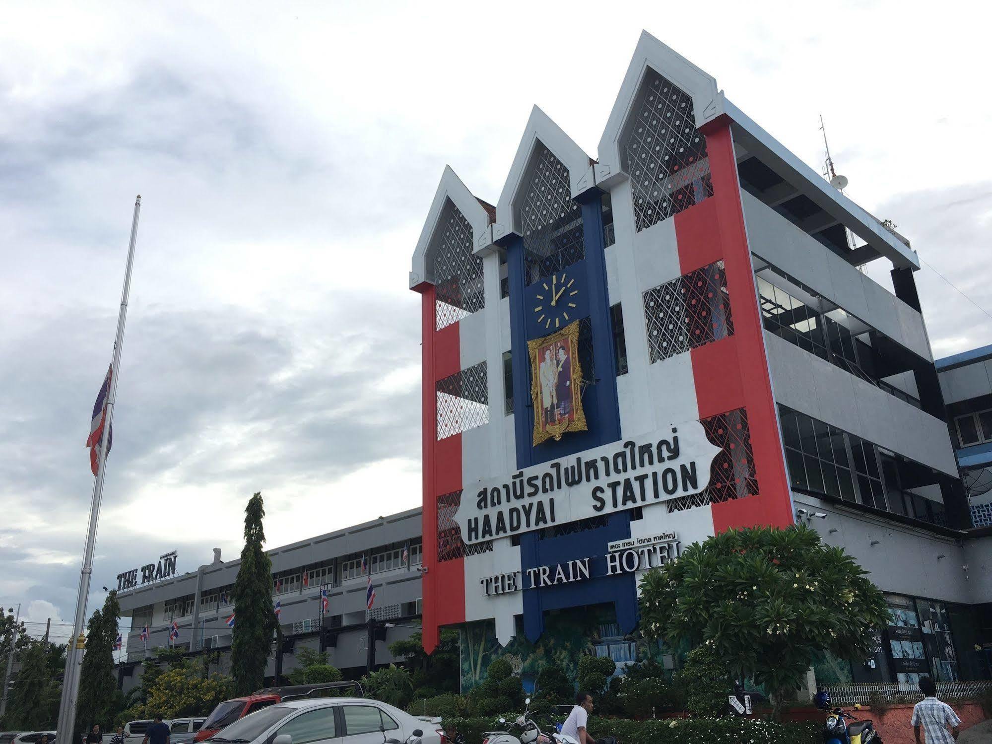 The Train Hotel Hatyai Hat Yai Exteriör bild