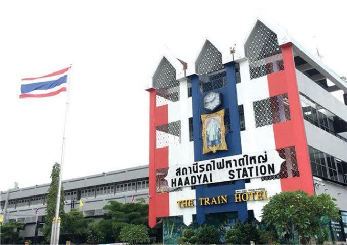The Train Hotel Hatyai Hat Yai Exteriör bild